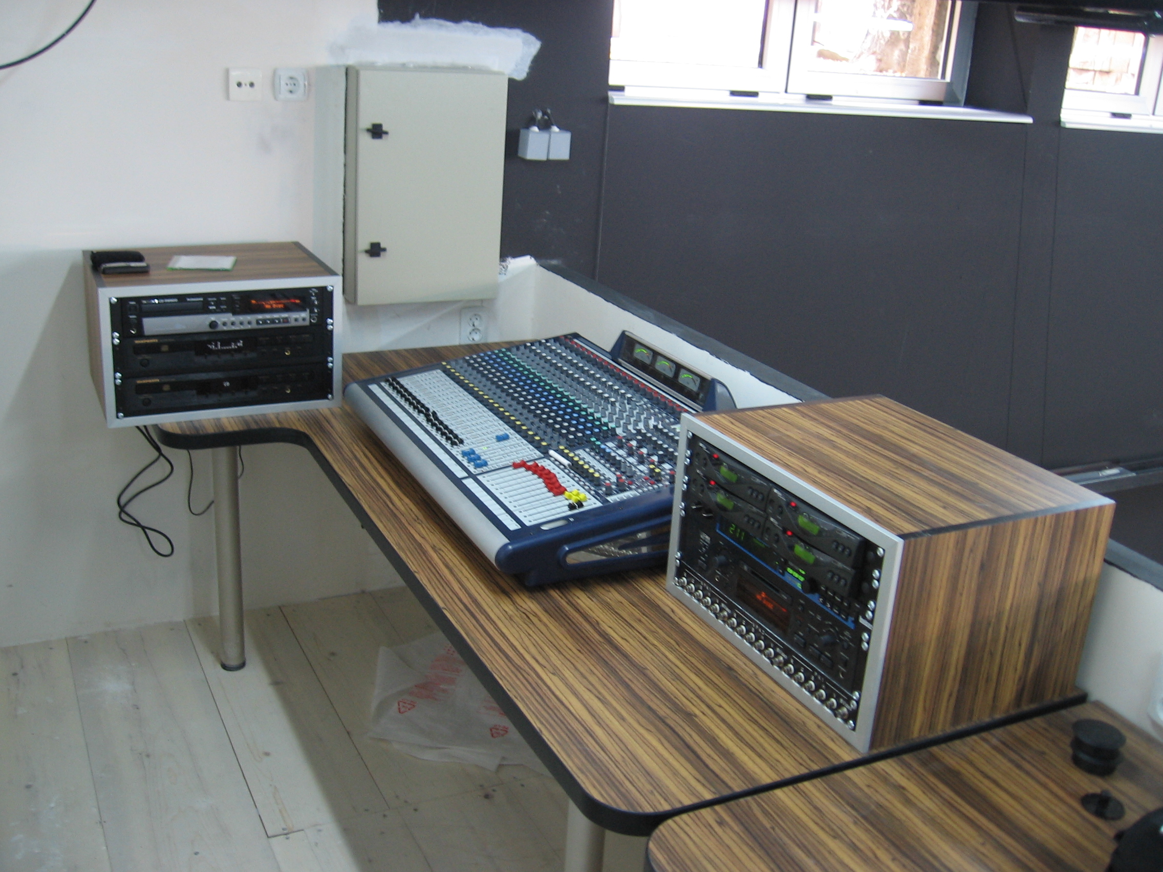 Instalation of equipment in control room